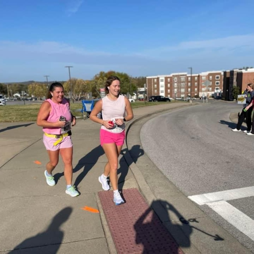 Meet your Posher, Brooke